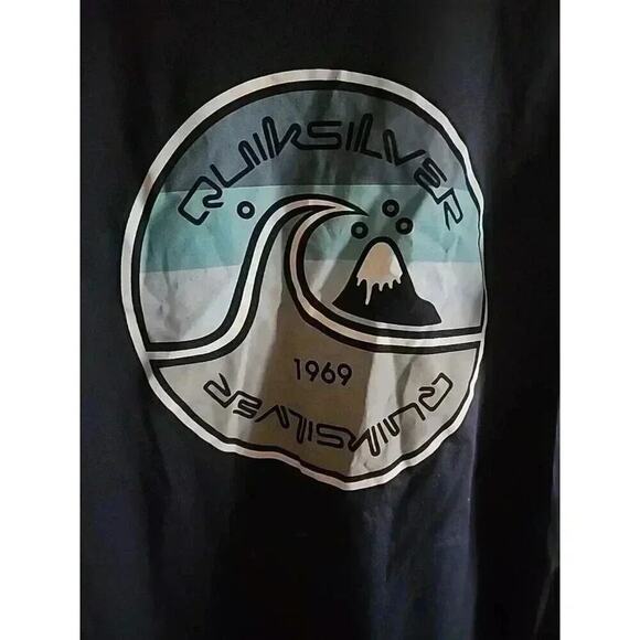 Quicksilver Surf Shirt Sz Small In The Groove CR6 Excellent NWT Beach Classic - Picture 1 of 5